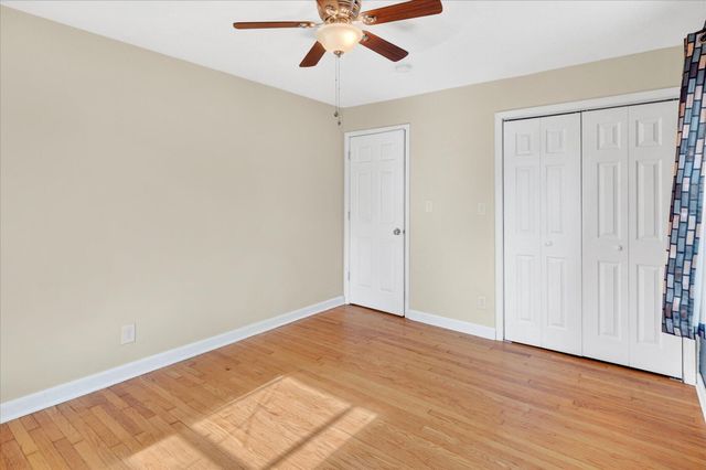 1345 E Walnut Street, Springfield, MO 65802