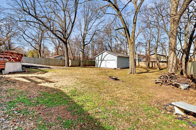 1345 E Walnut Street, Springfield, MO 65802