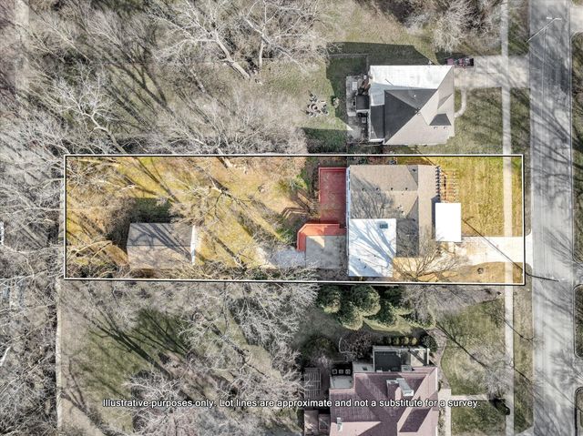 1345 E Walnut Street, Springfield, MO 65802