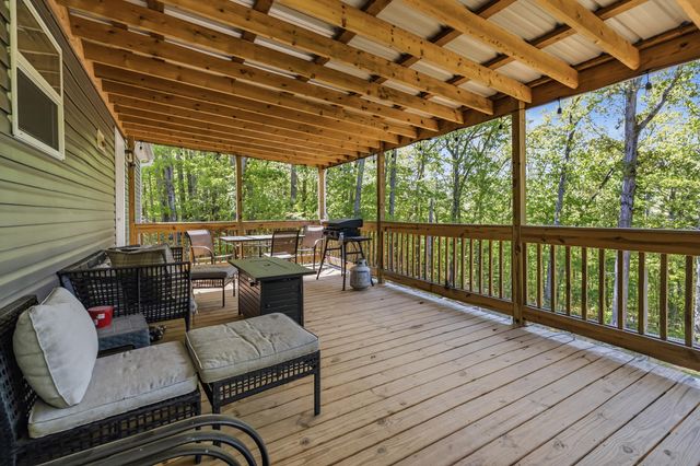15 Spring Valley Drive, Somerset, KY 42501
