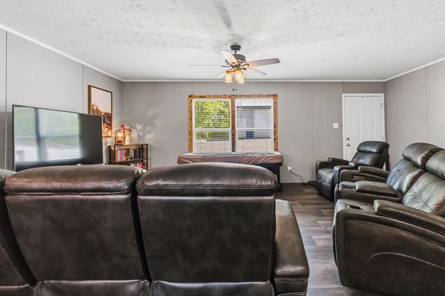 15 Spring Valley Drive, Somerset, KY 42501