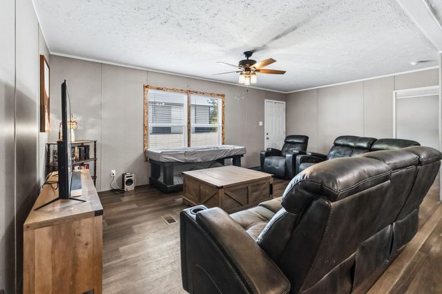15 Spring Valley Drive, Somerset, KY 42501