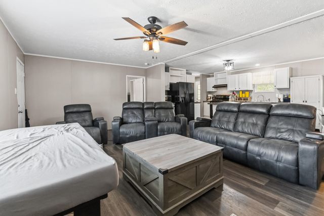 15 Spring Valley Drive, Somerset, KY 42501