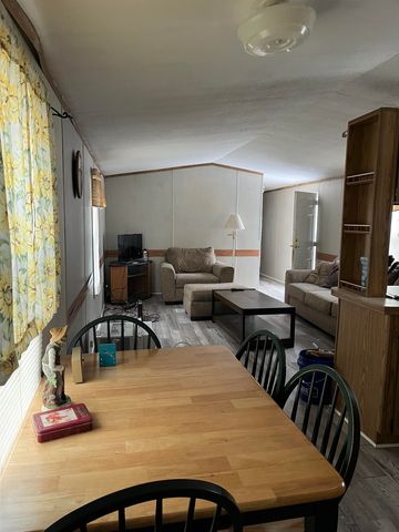 74 Crystal Springs Way, Somersworth, NH 03878