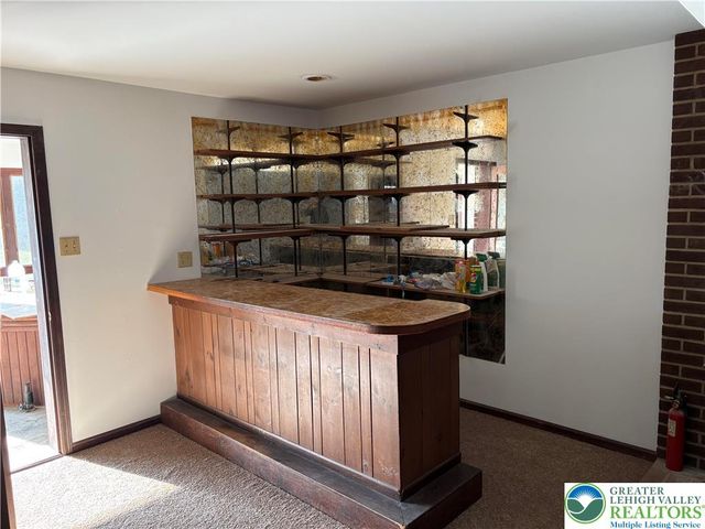 4 Kensington Circle, Allen Twp, PA 18067