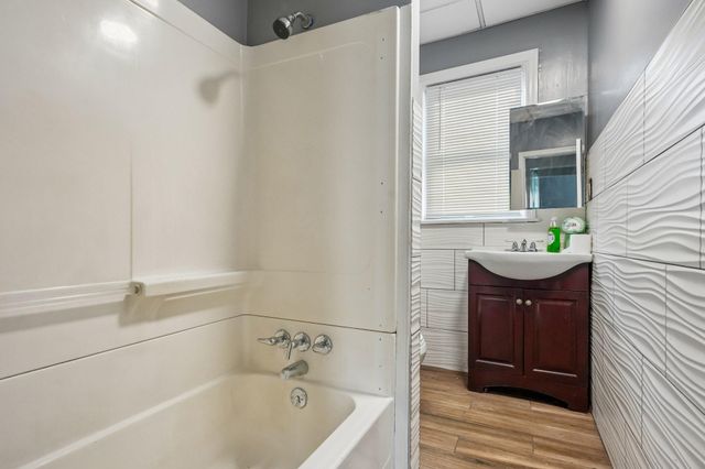 2203 42ND ST, Pennsauken, NJ 08110
