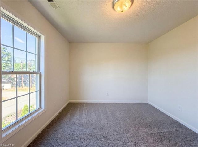 105 Jefferson Forest Court, Winston-salem, NC 27106