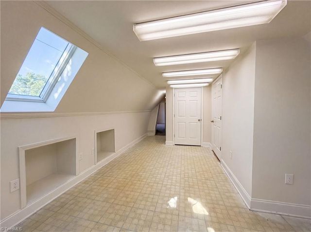 105 Jefferson Forest Court, Winston-salem, NC 27106