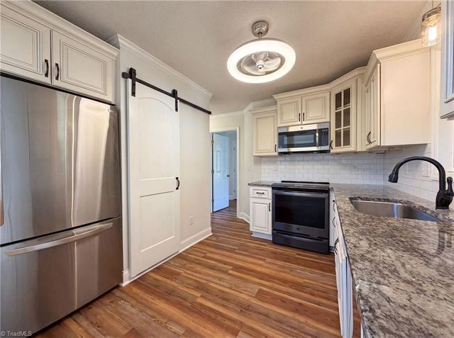 105 Jefferson Forest Court, Winston-salem, NC 27106