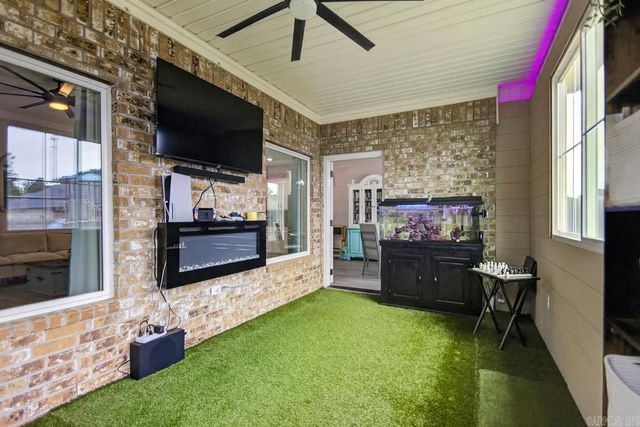 2824 Whisker Way, Benton, AR 72015