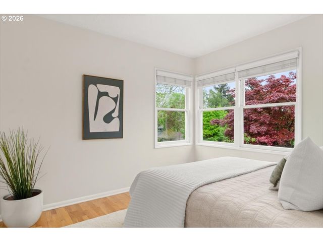 5922 Sw 47TH Ave, Portland, OR 97221