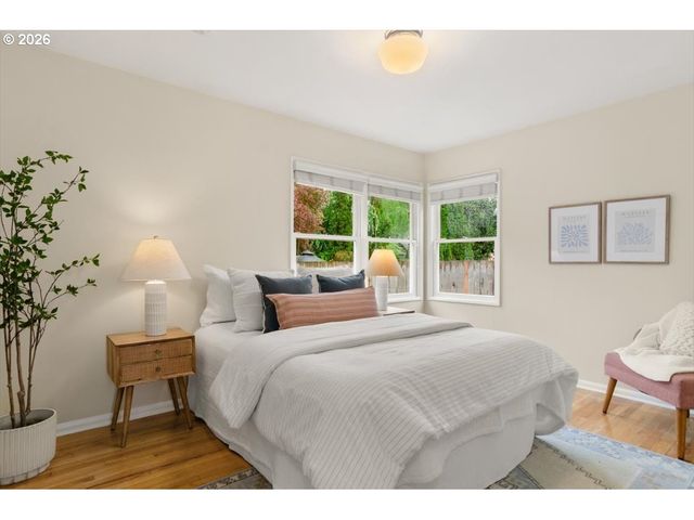 5922 Sw 47TH Ave, Portland, OR 97221