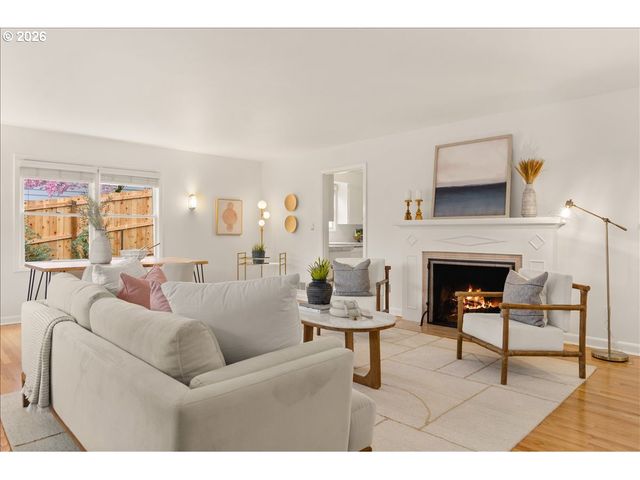 5922 Sw 47TH Ave, Portland, OR 97221