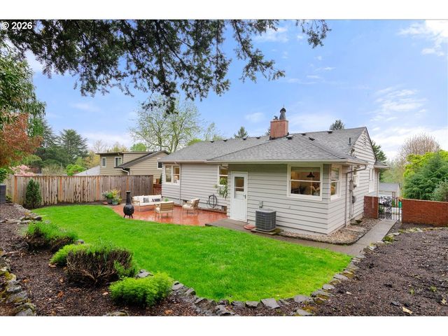 5922 Sw 47TH Ave, Portland, OR 97221