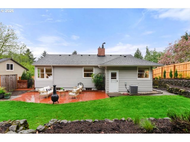 5922 Sw 47TH Ave, Portland, OR 97221