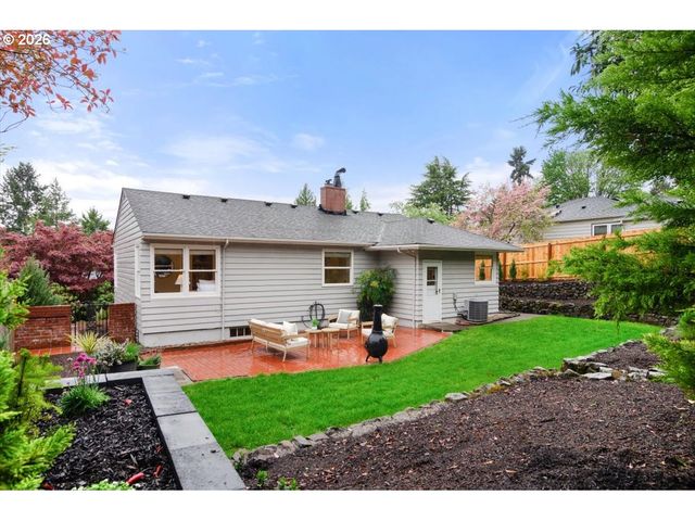 5922 Sw 47TH Ave, Portland, OR 97221