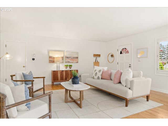 5922 Sw 47TH Ave, Portland, OR 97221