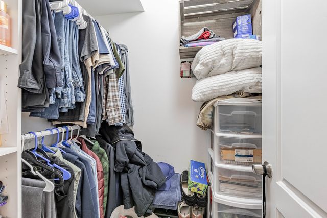 6135 W 94th Street A2, Oak Lawn, IL 60453