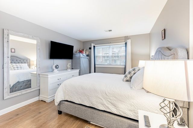 6135 W 94th Street A2, Oak Lawn, IL 60453