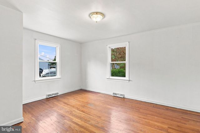 16387 SPIELMAN RD, Williamsport, MD 21795
