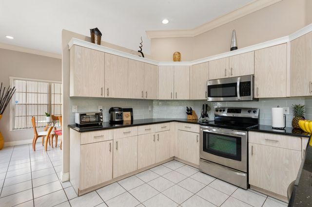 7597 NW 25th Street, Margate, FL 33063