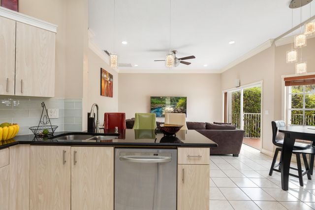 7597 NW 25th Street, Margate, FL 33063