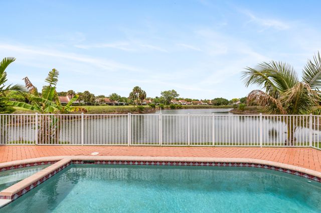 7597 NW 25th Street, Margate, FL 33063