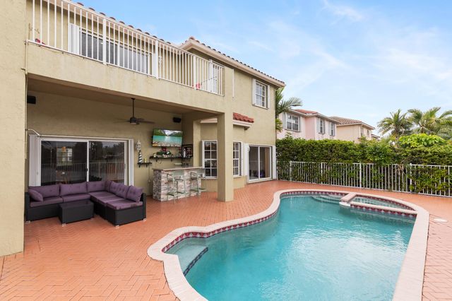 7597 NW 25th Street, Margate, FL 33063