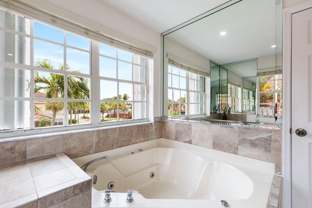 7597 NW 25th Street, Margate, FL 33063