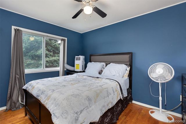 28670 Zellmer Street, Romulus, MI 48174