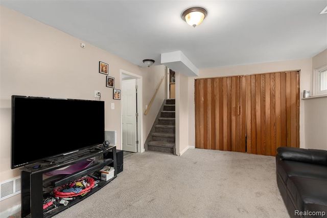 28670 Zellmer Street, Romulus, MI 48174