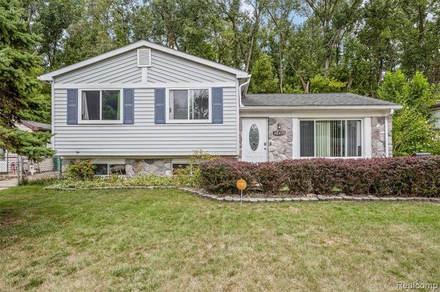 28670 Zellmer Street, Romulus, MI 48174