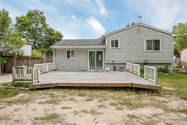 28670 Zellmer Street, Romulus, MI 48174