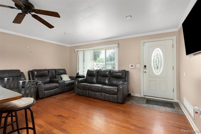 28670 Zellmer Street, Romulus, MI 48174