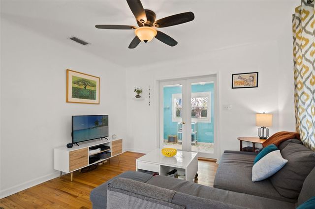 5020 OXFORD AVENUE N, St Petersburg, FL 33710