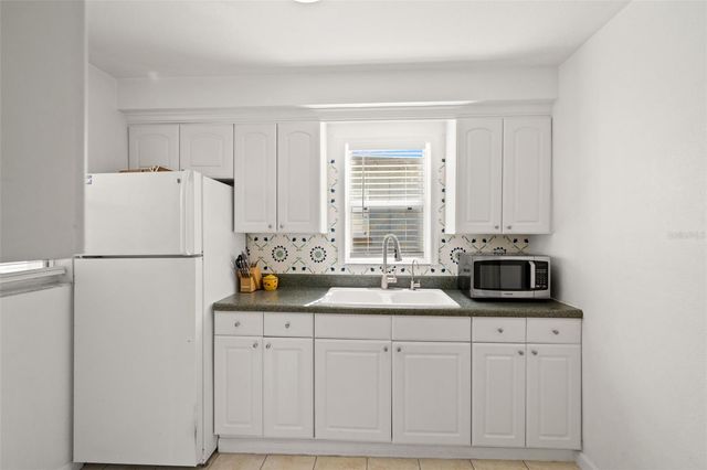 5020 OXFORD AVENUE N, St Petersburg, FL 33710