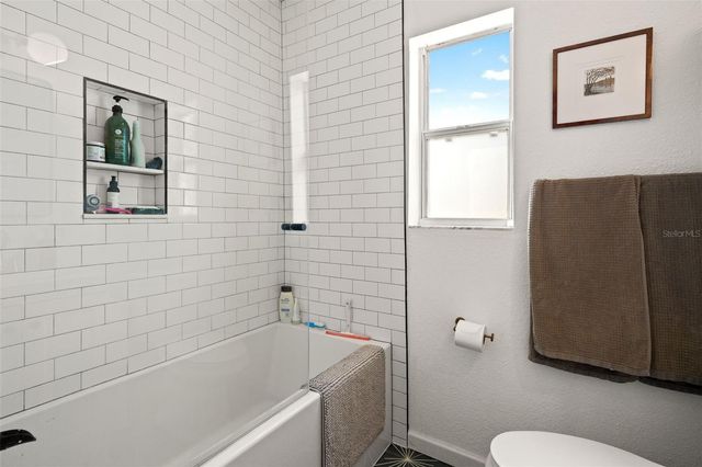 5020 OXFORD AVENUE N, St Petersburg, FL 33710