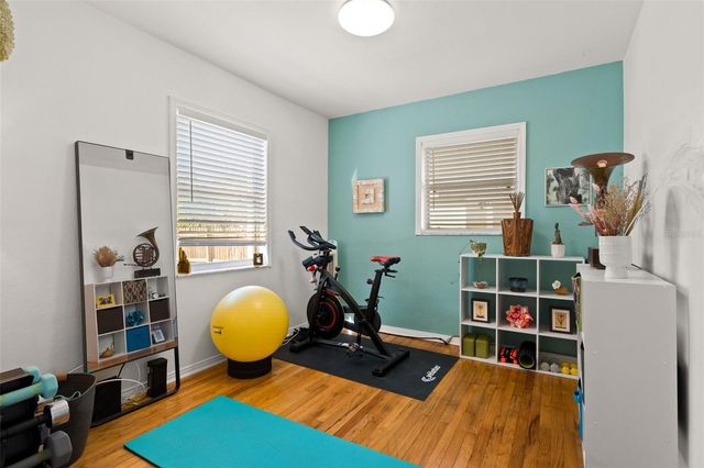 5020 OXFORD AVENUE N, St Petersburg, FL 33710