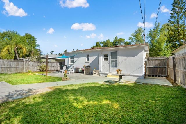 5020 OXFORD AVENUE N, St Petersburg, FL 33710