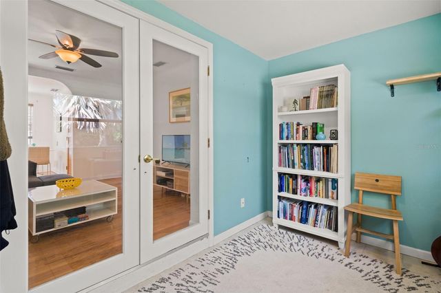 5020 OXFORD AVENUE N, St Petersburg, FL 33710