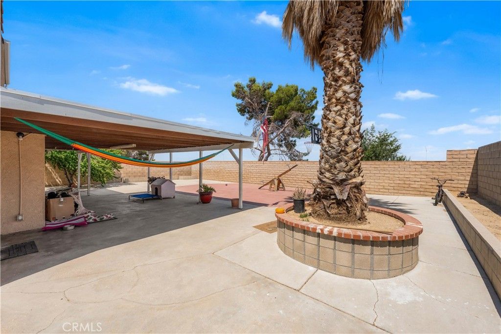 Image 33 of property listing at 38224 San Mateo Avenue, Palmdale, CA 93551