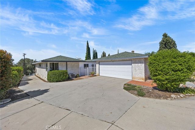 1951 Valley View Avenue, Norco, CA 92860
