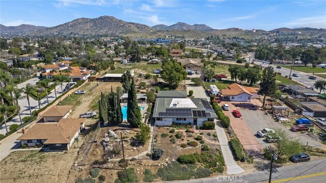 1951 Valley View Avenue, Norco, CA 92860