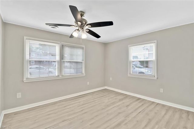 18 Janet DR, Hampton, VA 23666