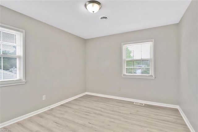 18 Janet DR, Hampton, VA 23666