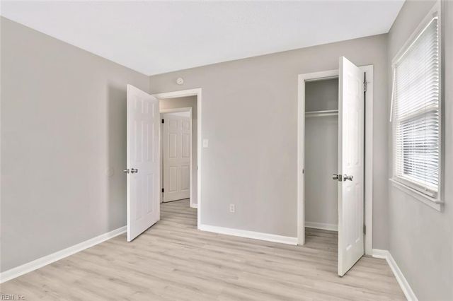 18 Janet DR, Hampton, VA 23666