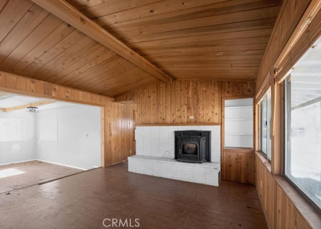 Image 2 of property listing at 452 Sirretta Street, Kernville, CA 93238