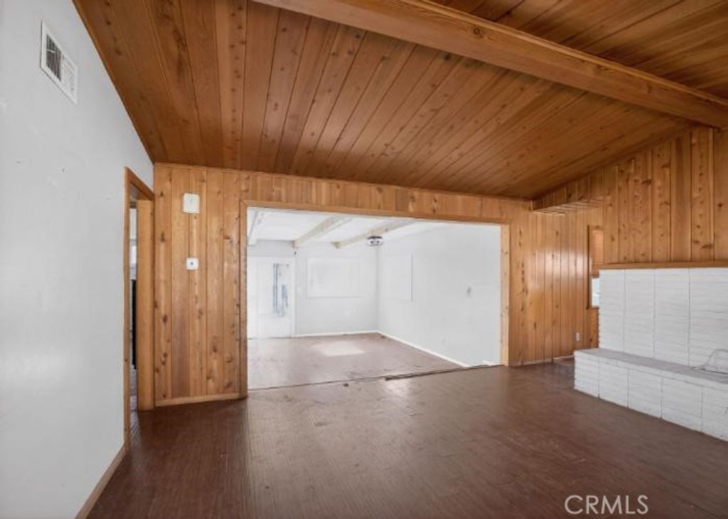 Image 3 of property listing at 452 Sirretta Street, Kernville, CA 93238