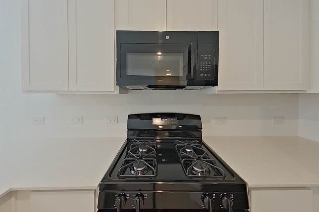 3016 Yellow Pine Avenue, Fort Worth, TX 76179