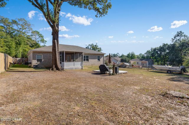 2012 N Pearl Street, Crestview, FL 32536